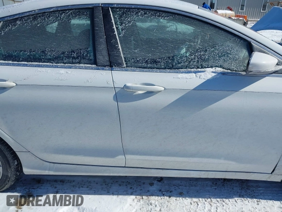 2016 Chrysler 200 Limited with VIN 1C3CCCAB0GN123658, listed as a IAAI auction lot 41596229 with 65,528 mi miles. Bid and sale history available at carsss.com. Image 14.