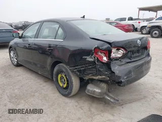 2014 Volkswagen Jetta Sedan SE w/Connectivity with VIN 3VWD07AJ3EM429815, listed as a IAAI auction lot 41288078 with 145,279 mi miles. Bid and sale history available at carsss.com. Image 3.