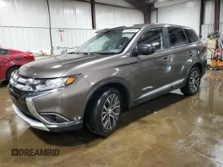 2017 Mitsubishi Outlander ES с VIN JA4AZ2A34HZ031154, выставлен на аукционе Copart как лот 59386345 с пробегом 136 931 миль миль и Списание • Salvage title. История ставок и продаж доступна на DreamBid. Изображение 1.