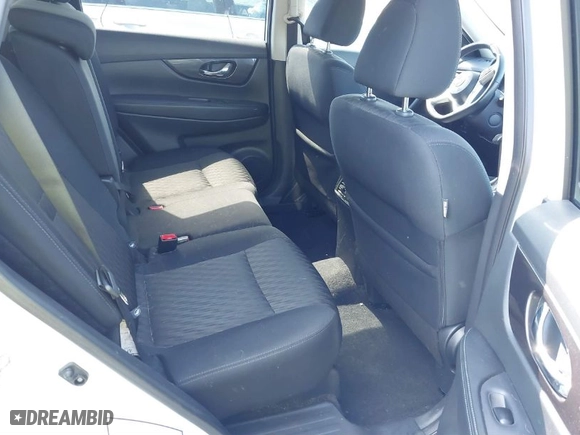 2018 Nissan Rogue SV with VIN 5N1AT2MT3JC811833, listed as a IAAI auction lot 41672884 with 77153 miles. Bid and sale history available at carsss.com. Image 8.
