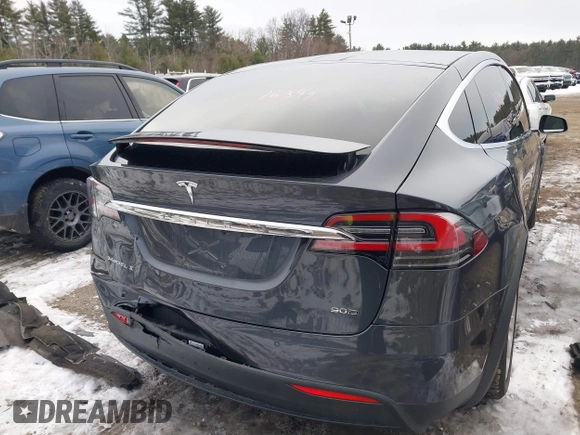 2016 Tesla Model X 70D z VIN 5YJXCAE2XGF014165, wystawiony jako IAAI lot #41474490 z przebiegiem 112 967 mil mil oraz . Historia ofert i sprzedaży dostępna na DreamBid. Obrazek 15.