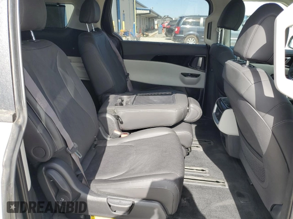 2024 Kia Carnival EX with VIN KNDNC5H34R6432769, listed as a Copart auction lot 49390065 with 11,523 mi miles and Salvage Title. Bid and sale history available at DreamBid. Image 11.