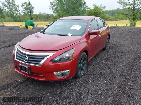 2013 Nissan Altima SV with VIN 1N4AL3AP4DC178495, listed as a IAAI auction lot 42165637 with 80,437 mi miles and . Bid and sale history available at carsss.com. Image 2.