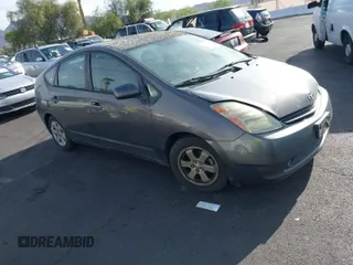 2006 Toyota Prius with VIN JTDKB20UX63198269, listed as a IAAI auction lot 42035926 with Not Provided miles. Bid and sale history available at carsss.com. Image 1.