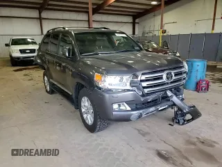 2020 Toyota Land Cruiser z VIN JTMCY7AJ5L4094265, wystawiony jako Copart lot #49725175 z przebiegiem 85 180 mil mil oraz Szkoda całkowita • Salvage title. Historia ofert i sprzedaży dostępna na DreamBid. Obrazek 15.