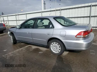 2002 Honda Accord LX z VIN JHMCG56402C001486, wystawiony jako Copart lot #56122905 z przebiegiem 158 274 mil mil oraz Szkoda całkowita • Salvage title. Historia ofert i sprzedaży dostępna na DreamBid. Obrazek 2.