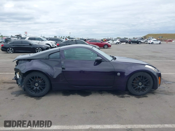 2005 Nissan 350Z Enthusiast z VIN JN1AZ34D25M605438, wystawiony jako IAAI lot #42131179 z przebiegiem 143 157 mil mil oraz . Historia ofert i sprzedaży dostępna na DreamBid. Obrazek 13.