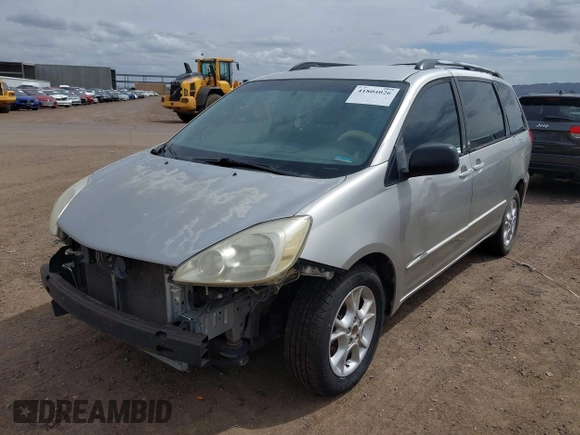 2005 Toyota Sienna LE with VIN 5TDBA23C95S052383, listed as a IAAI auction lot 41804026 with 203,429 mi miles. Bid and sale history available at carsss.com. Image 6.