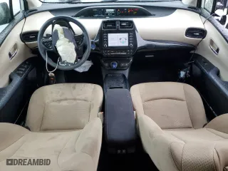 2020 Toyota Prius L Eco with VIN JTDKARFU2L3122804, listed as a Copart auction lot 51163575 with 34,133 mi miles and Salvage Title. Bid and sale history available at carsss.com. Image 8.