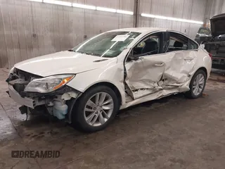 2014 Buick Regal with VIN 2G4GK5EXXE9325629, listed as a IAAI auction lot 41392206 with 123,368 mi miles. Bid and sale history available at carsss.com. Image 2.