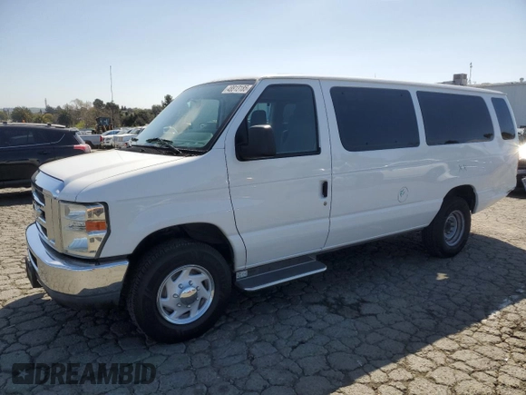 2014 Ford Econoline Passenger XL z VIN 1FBSS3BL7EDB04033, wystawiony jako Copart lot #48813185 z przebiegiem 328 267 mil mil oraz Szkoda całkowita • Salvage title. Historia ofert i sprzedaży dostępna na DreamBid. Obrazek 1.