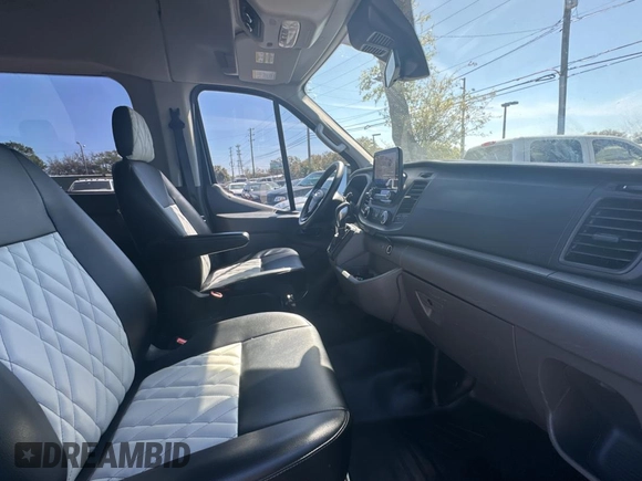 2020 Ford Transit with VIN 1FDAX2XG7LKB08196, listed as a Copart auction lot 47839445 with 24,055 mi miles and Clean Title. Bid and sale history available at DreamBid. Image 5.