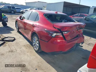 2024 Toyota Camry LE z VIN 4T1C11AK1RU207305, wystawiony jako IAAI lot #41973066 z przebiegiem 19 165 mil mil oraz . Historia ofert i sprzedaży dostępna na DreamBid. Obrazek 3.
