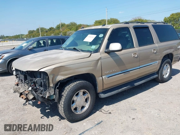 2005 GMC Yukon XL SLT with VIN 1GKEC16Z25J229939, listed as a IAAI auction lot 42064340 with 211,964 mi miles. Bid and sale history available at carsss.com. Image 2.