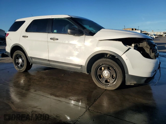 2015 Ford Utility Police Interceptor with VIN 1FM5K8AR7FGB75725, listed as a Copart auction lot 80084754 with 281,718 mi miles and Salvage Title. Bid and sale history available at carsss.com. Image 4.