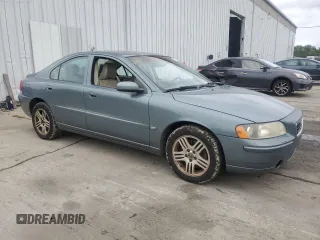 2005 Volvo S60 with VIN YV1RH592552437256, listed as a Copart auction lot 71133844 with 182,321 mi miles and Clean Title. Bid and sale history available at carsss.com. Image 4.