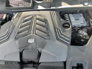 2019 Lamborghini Urus с VIN ZPBUA1ZLXKLA03290, выставлен на аукционе Copart как лот 52026695 с пробегом 20 414 миль миль и Списание • Salvage title. История ставок и продаж доступна на DreamBid. Изображение 16.