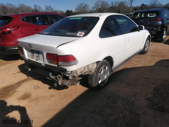 1998 Honda Civic EX with VIN 1HGEJ824XWL034327, listed as a IAAI auction lot 41231299 with 142,222 mi miles. Bid and sale history available at carsss.com. Image 4.
