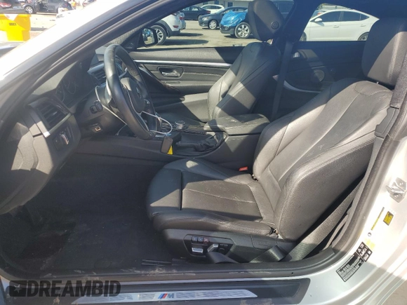 2016 BMW 4 Series 435i xDrive z VIN WBA3R5C55GK373134, wystawiony jako Copart lot #80116324 z przebiegiem 87 013 mil mil oraz Szkoda całkowita • Salvage title. Historia ofert i sprzedaży dostępna na DreamBid. Obrazek 7.