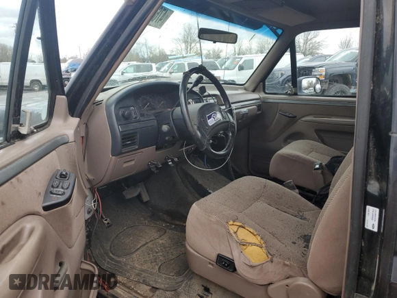 1993 Ford Bronco Custom with VIN 1FMEU15H0PLB25986, listed as a Copart auction lot 47622775 with 196,277 mi miles and Clean title. Bid and sale history available at DreamBid. Image 8.
