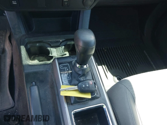 2018 Toyota Tacoma SR with VIN 5TFRX5GN1JX118441, listed as a IAAI auction lot 41870266 with 95,612 mi miles and . Bid and sale history available at DreamBid. Image 11.