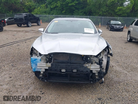 2015 Ford Fusion SE with VIN 3FA6P0HD5FR252340, listed as a IAAI auction lot 42389846 with 61,872 mi miles and . Bid and sale history available at DreamBid. Image 13.