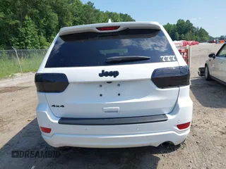 2019 Jeep Grand Cherokee Laredo E with VIN 1C4RJFAG3KC558882, listed as a IAAI auction lot 42567252 with Not provided miles and . Bid and sale history available at DreamBid. Image 17.