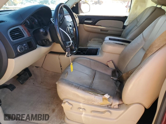 2008 Chevrolet Suburban LT w/2LT with VIN 3GNFC16048G189555, listed as a Copart auction lot 80163304 with 242,444 mi miles and Salvage Title. Bid and sale history available at carsss.com. Image 7.