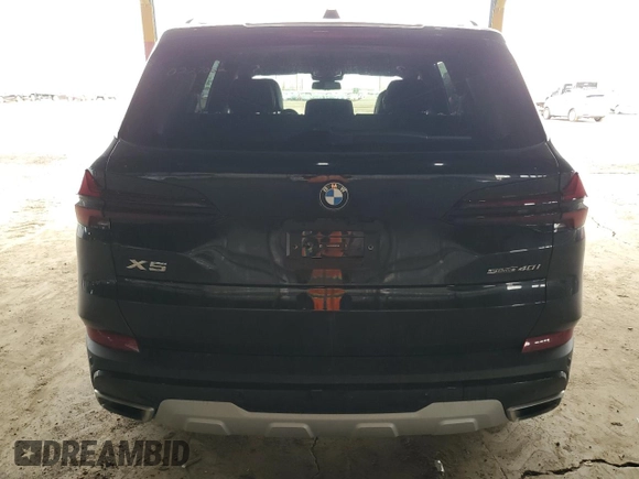 2025 BMW X5 sDrive40i z VIN 5UX13EU05S9W65198, wystawiony jako Copart lot #48498235 z przebiegiem 2 475 mil mil oraz Szkoda całkowita • Salvage title. Historia ofert i sprzedaży dostępna na DreamBid. Obrazek 6.