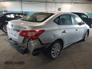 2019 Nissan Sentra SV z VIN 3N1AB7AP5KY453853, wystawiony jako IAAI lot #42187825 z przebiegiem 64 495 mil mil oraz . Historia ofert i sprzedaży dostępna na DreamBid. Obrazek 4.