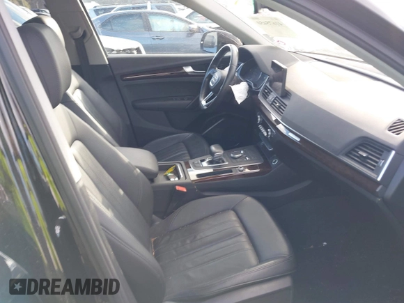 2019 Audi Q5 Premium with VIN WA1ANAFYXK2098173, listed as a IAAI auction lot 41675450 with 37,347 mi miles and . Bid and sale history available at DreamBid. Image 5.