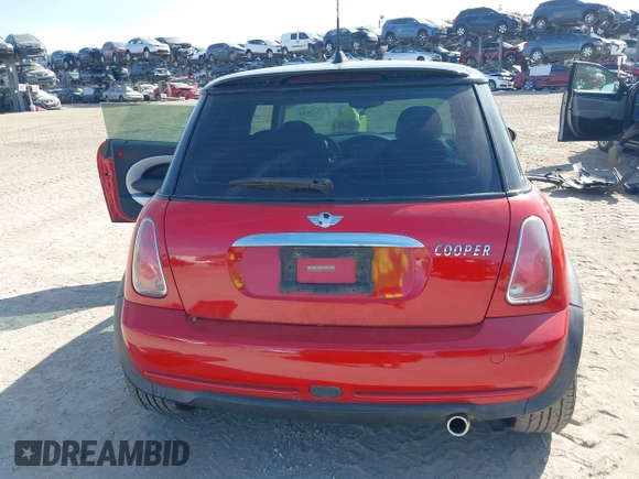 2006 MINI Hardtop with VIN WMWRC33506TK17012, listed as a IAAI auction lot 42076648 with 101,852 mi miles and . Bid and sale history available at DreamBid. Image 16.