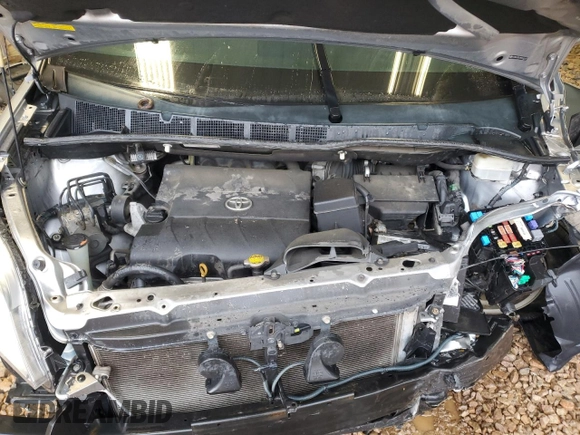 2011 Toyota Sienna LE AAS с VIN 5TDKK3DC1BS047417, выставлен на аукционе Copart как лот 44883125 с пробегом 265 158 миль миль и Списание • Salvage title. История ставок и продаж доступна на DreamBid. Изображение 12.