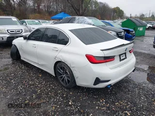 2020 BMW 3 Series 330i xDrive with VIN 3MW5R7J09L8B43636, listed as a IAAI auction lot 41924983 with 45,220 mi miles and . Bid and sale history available at DreamBid. Image 3.