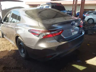 2021 Toyota Camry Hybrid LE with VIN 4T1C31AK7MU551689, listed as a IAAI auction lot 41469776 with 1 mi miles. Bid and sale history available at carsss.com. Image 3.