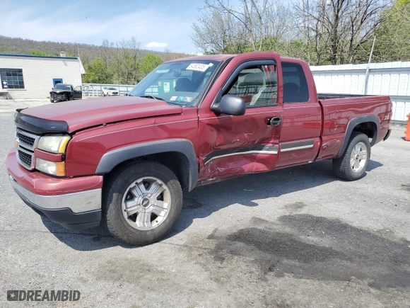 2006 Chevrolet Silverado 1500 LT2 with VIN 1GCEK19B16Z239586, listed as a Copart auction lot 54582435 with 214,211 mi miles and Clean Title. Bid and sale history available at carsss.com. Image 1.