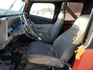 1989 Jeep Wrangler z VIN 2J4FY29T5KJ121524, wystawiony jako Copart lot #51924145 z przebiegiem Nie podano mil oraz Czysty tytuł • Clean title. Historia ofert i sprzedaży dostępna na DreamBid. Obrazek 7.