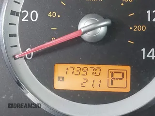 2008 Nissan Quest S z VIN 5N1BV28U48N121749, wystawiony jako IAAI lot #42209816 z przebiegiem 173 970 mil mil oraz . Historia ofert i sprzedaży dostępna na DreamBid. Obrazek 7.