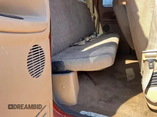2000 Dodge 2500 z VIN 3B7KF2363YG104640, wystawiony jako Copart lot #45928635 z przebiegiem 206 162 mil mil oraz Czysty tytuł • Clean title. Historia ofert i sprzedaży dostępna na DreamBid. Obrazek 6.