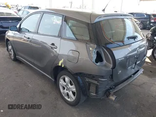 2004 Toyota Matrix Std with VIN 2T1KR32E04C292897, listed as a IAAI auction lot 41850648 with 88,374 mi miles. Bid and sale history available at carsss.com. Image 3.