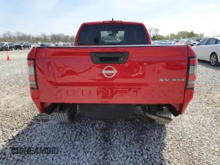 2024 Nissan Frontier S z VIN 1N6ED1CM7RN653551, wystawiony jako Copart lot #52732385 z przebiegiem 23 177 mil mil oraz Szkoda całkowita • Salvage title. Historia ofert i sprzedaży dostępna na DreamBid. Obrazek 6.