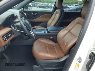 2023 Lincoln Aviator Reserve with VIN 5LM5J7WC0PGL05862, listed as a Copart auction lot 60918995 with 28,617 mi miles and Salvage title. Bid and sale history available at DreamBid. Image 7.