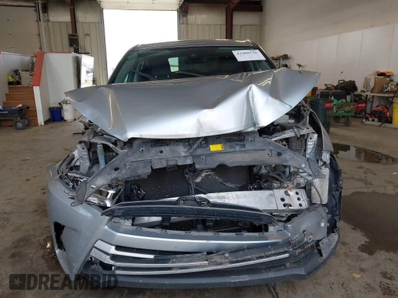 2017 Toyota Highlander LE with VIN 5TDBZRFH5HS377917, listed as a IAAI auction lot 42488526 with 63,460 mi miles and . Bid and sale history available at DreamBid. Image 13.