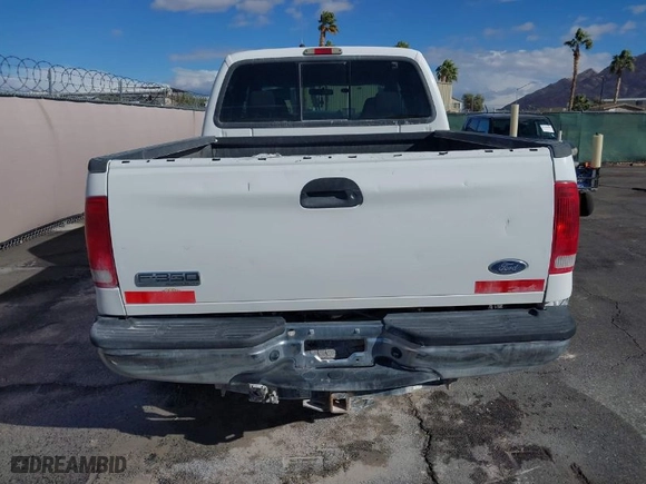 2005 Ford Super Duty F-250 XL with VIN 1FTSW21P35EC83311, listed as a IAAI auction lot 41741558 with NaN miles. Bid and sale history available at carsss.com. Image 18.