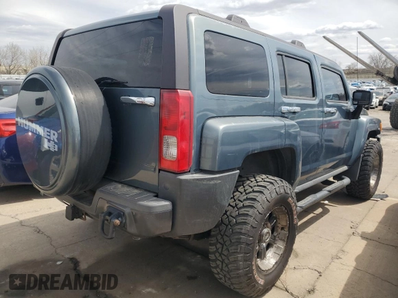 2007 Hummer H3 SUV with VIN 5GTDN13EX78207015, listed as a Copart auction lot 52459815 with 157,357 mi miles and Clean Title. Bid and sale history available at carsss.com. Image 3.