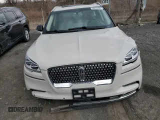 2023 Lincoln Aviator Reserve z VIN 5LM5J7XC5PGL11848, wystawiony jako Copart lot #50815295 z przebiegiem Nie podano mil oraz Szkoda całkowita • Salvage title. Historia ofert i sprzedaży dostępna na DreamBid. Obrazek 5.