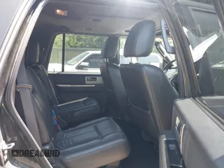 2013 Ford Expedition Limited z VIN 1FMJU2A55DEF64116, wystawiony jako IAAI lot #42242609 z przebiegiem 111 646 mil mil oraz . Historia ofert i sprzedaży dostępna na DreamBid. Obrazek 8.