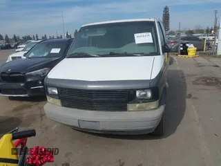 2004 Chevrolet Astro Cargo Van with VIN 1GCDM19X74B109660, listed as a IAAI auction lot 41616125 with 228,646 mi miles. Bid and sale history available at carsss.com. Image 13.