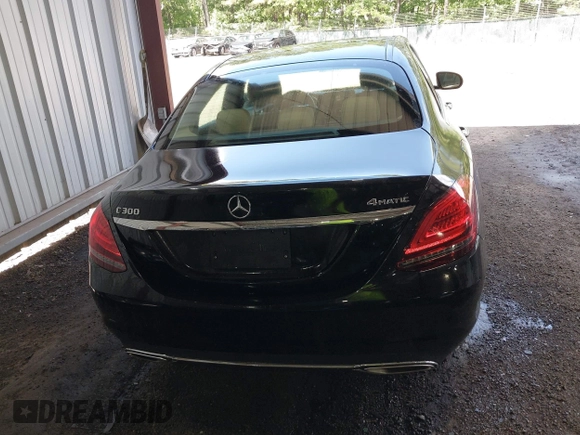 2021 Mercedes-Benz C 300 z VIN W1KWF8EB2MR642843, wystawiony jako IAAI lot #42167645 z przebiegiem 50 435 mil mil oraz . Historia ofert i sprzedaży dostępna na DreamBid. Obrazek 17.