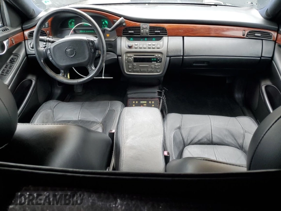 2005 Cadillac DeVille Limousine z VIN 1GEEH90Y05U550363, wystawiony jako Copart lot #55697945 z przebiegiem 47 196 mil mil oraz Czysty tytuł • Clean title. Historia ofert i sprzedaży dostępna na DreamBid. Obrazek 8.